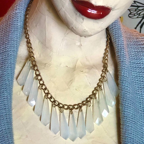 3/$40 VTG Y2K Gold Chain/Faceted Semi-Opaque Milky Acrylic Dangles Necklace - Picture 2 of 13